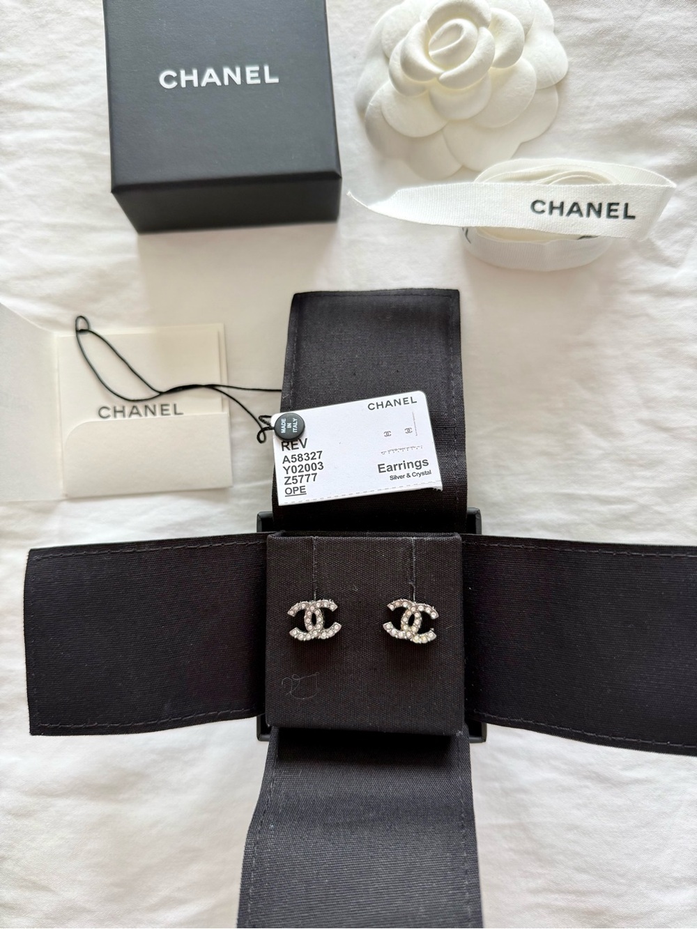 CHANEL Classic CC Ruthenium Crystal Stud Earrings - Picture 7 of 11